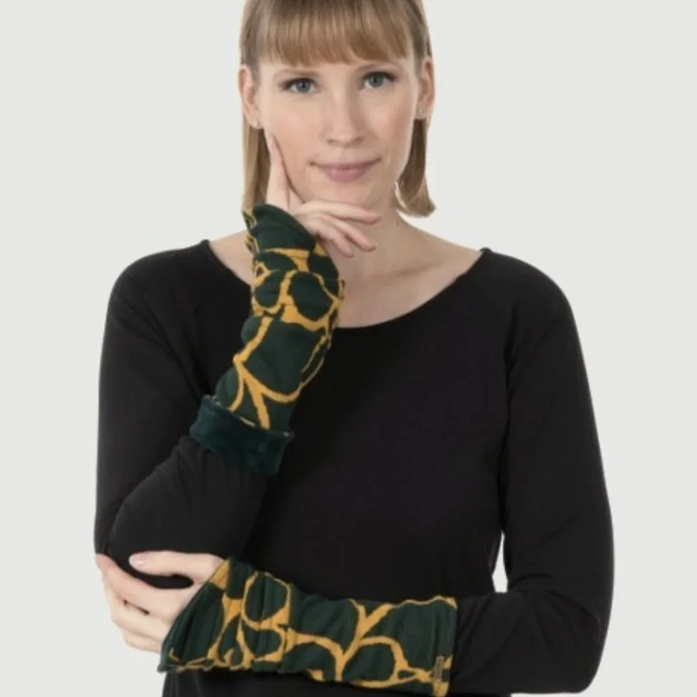 Chapati Berlin, Organic Cotton Velvet Fingerless Gloves, Reversible, Women OS